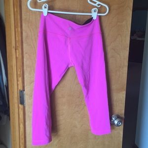 2/$40Lululemon reversible wunder under leggings sm